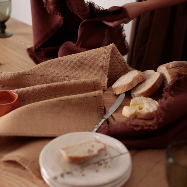 Cocoa Table Runner